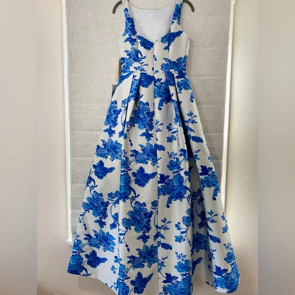 NWT Eliza J Jacquard Creamy White and Blue Floral Pleated Gown, Size 2 - Picture 8 of 16